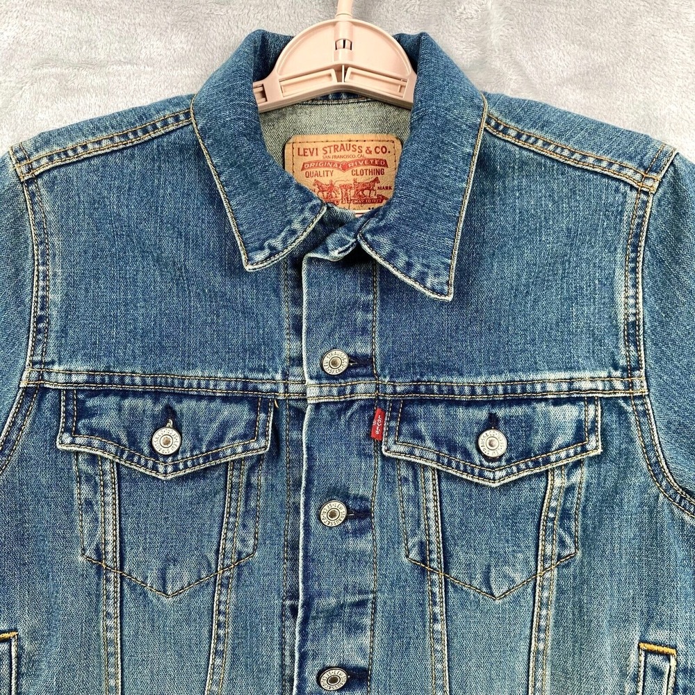 Levi's 57511 Trucker Jacket Youth M Blue‎ 100% Cotton Distressed Denim